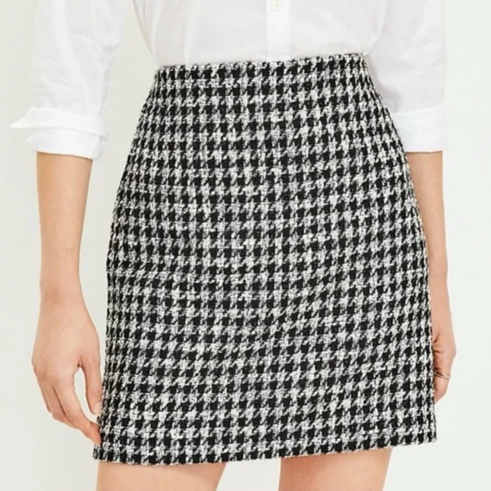 LOFT Petite Black and White Houndstooth Shimmer Skirt
